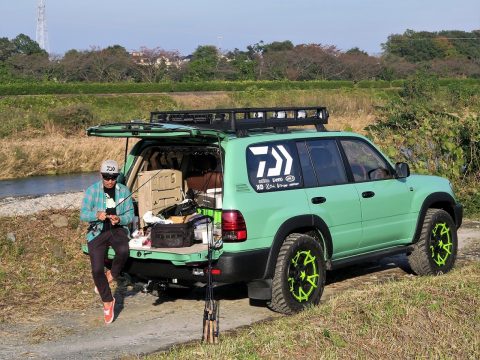 ランクル100　内山幸成プロ サポートカー